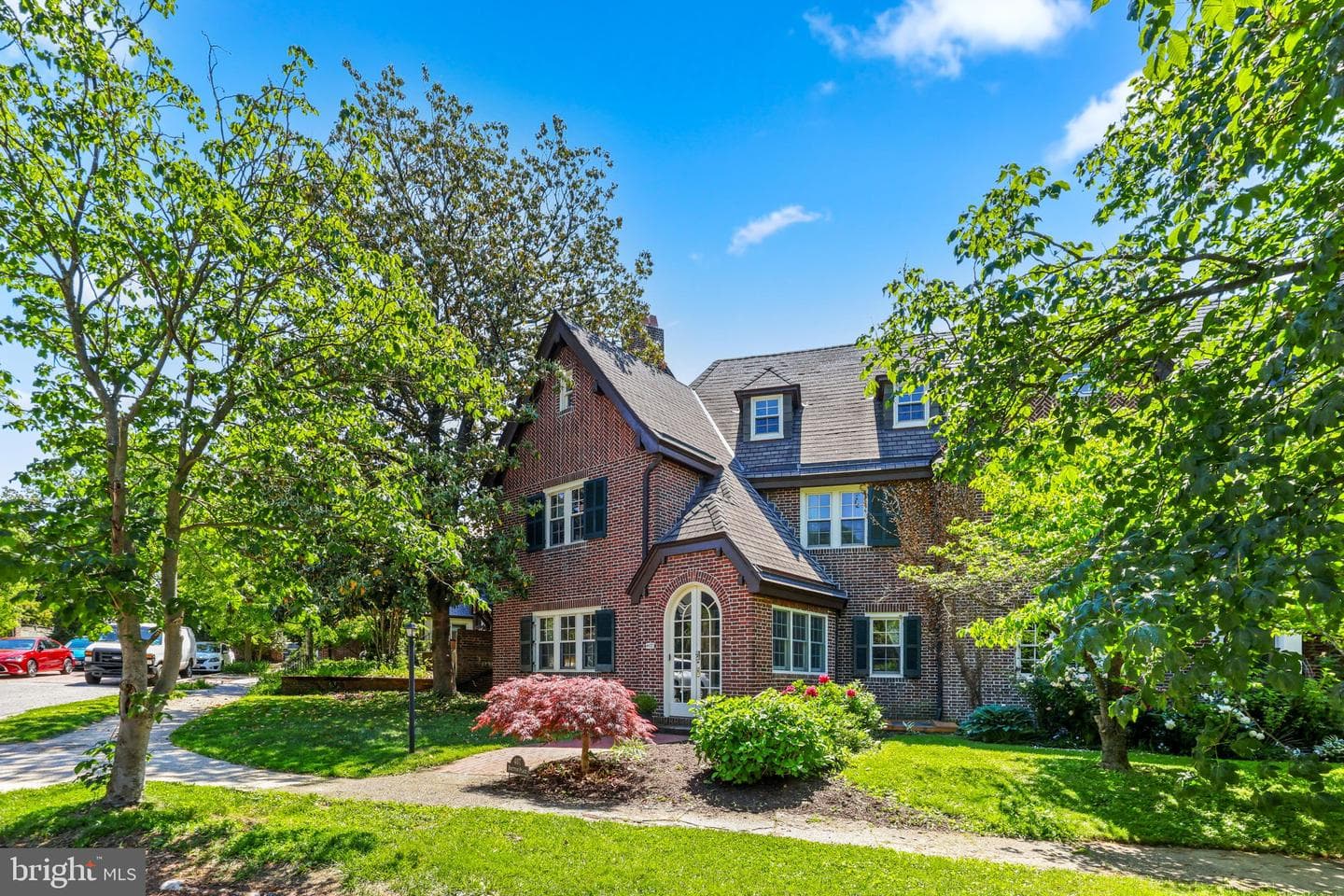 407 Bretton Place photo 8