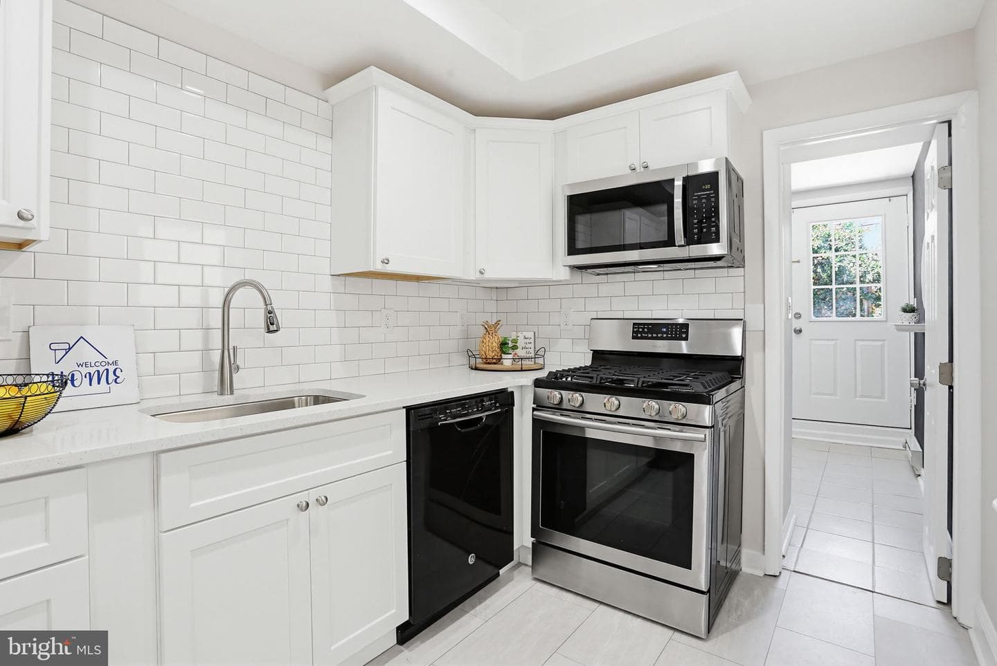 2116 Bank Street photo 14