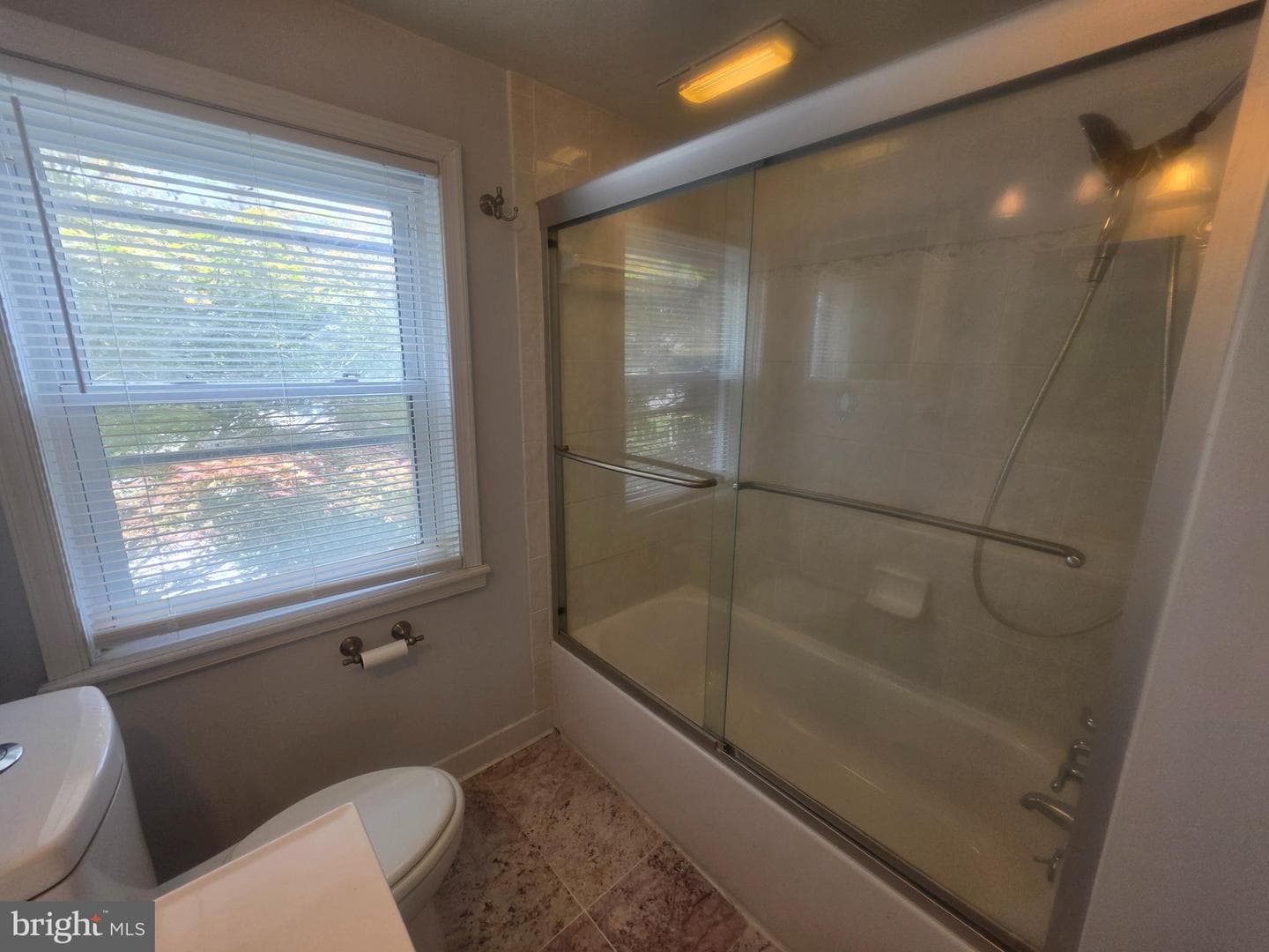 1235 Limit Avenue photo 17