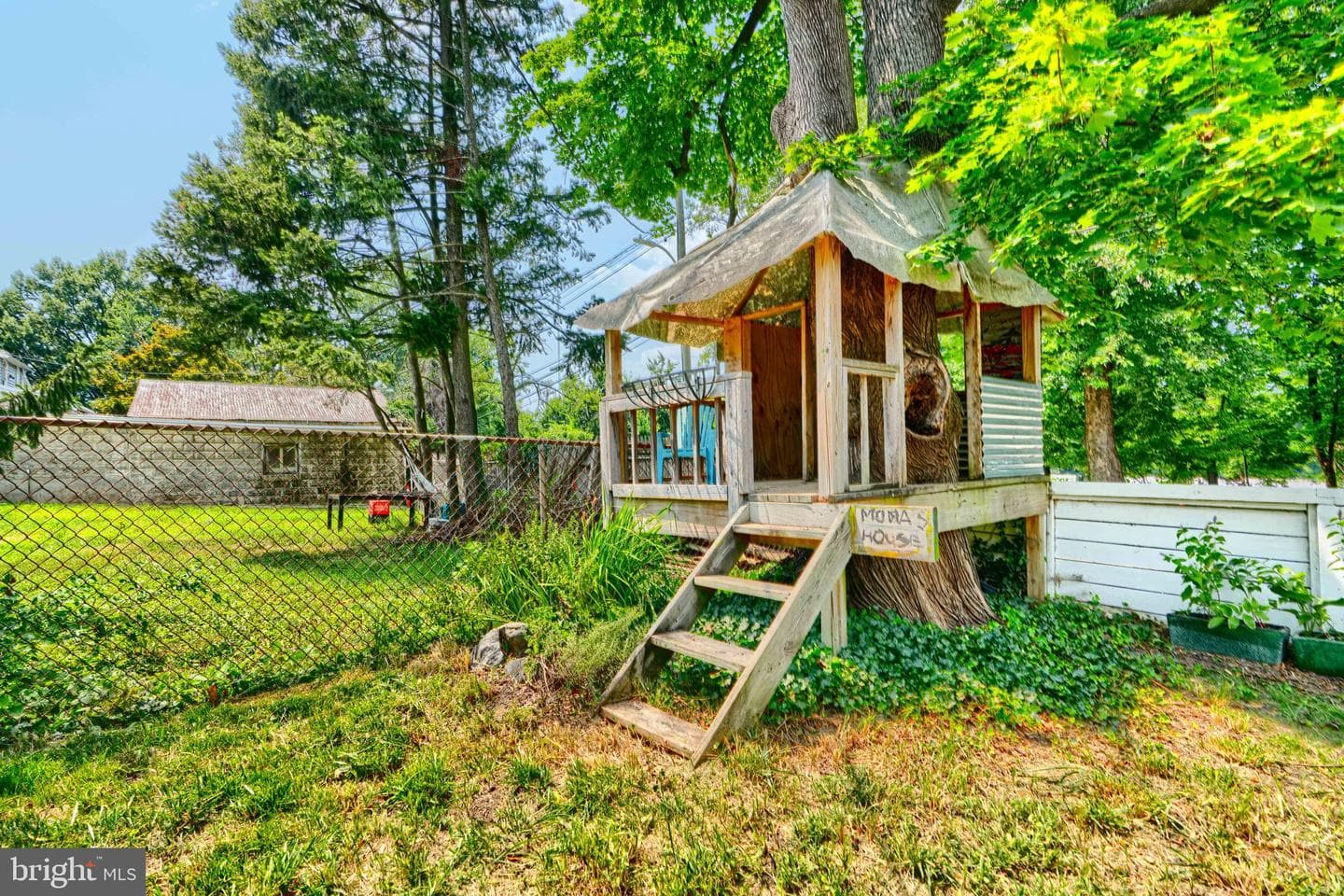 1330 Morling Avenue W photo 53