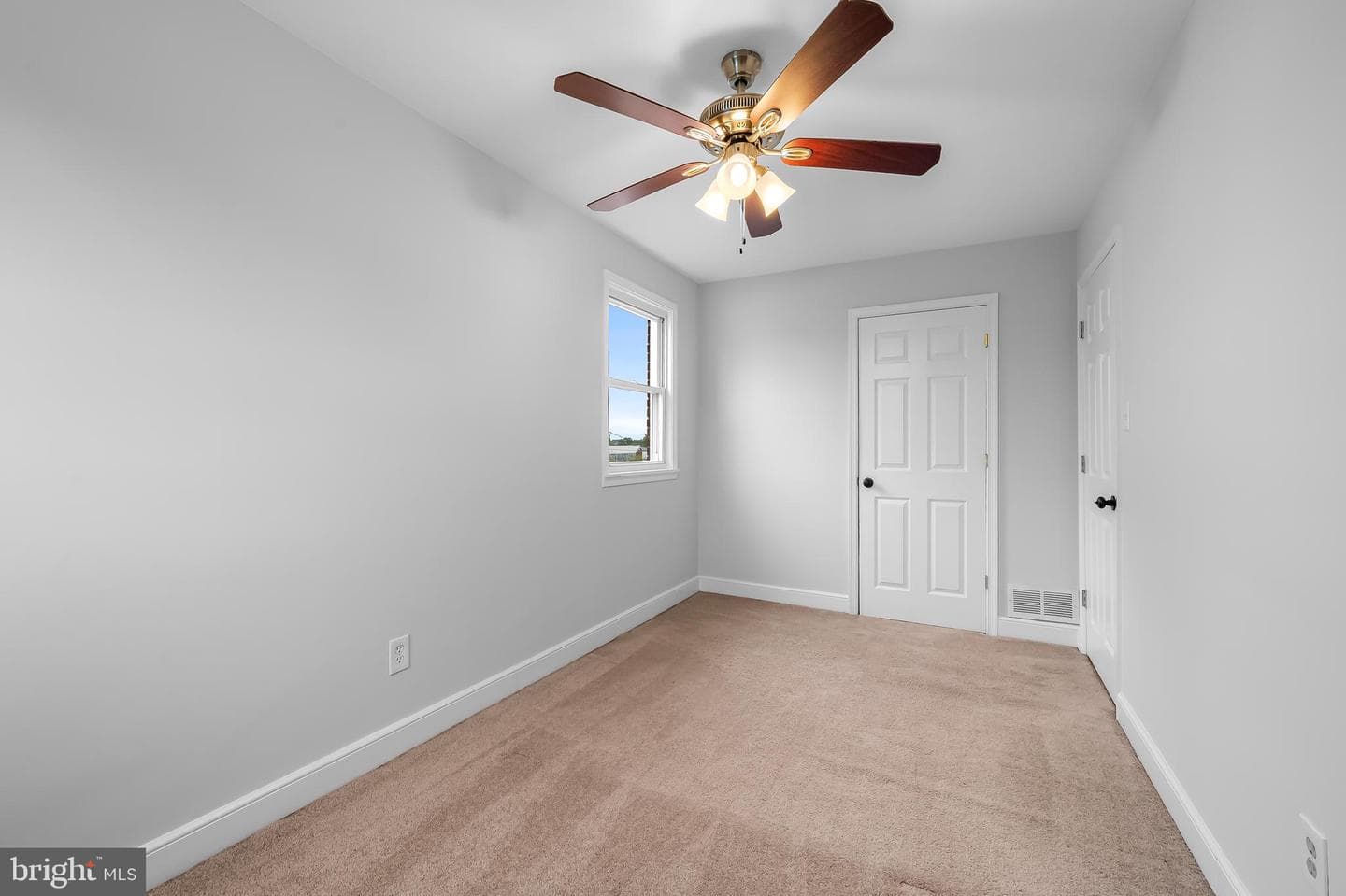 1413 Roland Heights Avenue photo 19