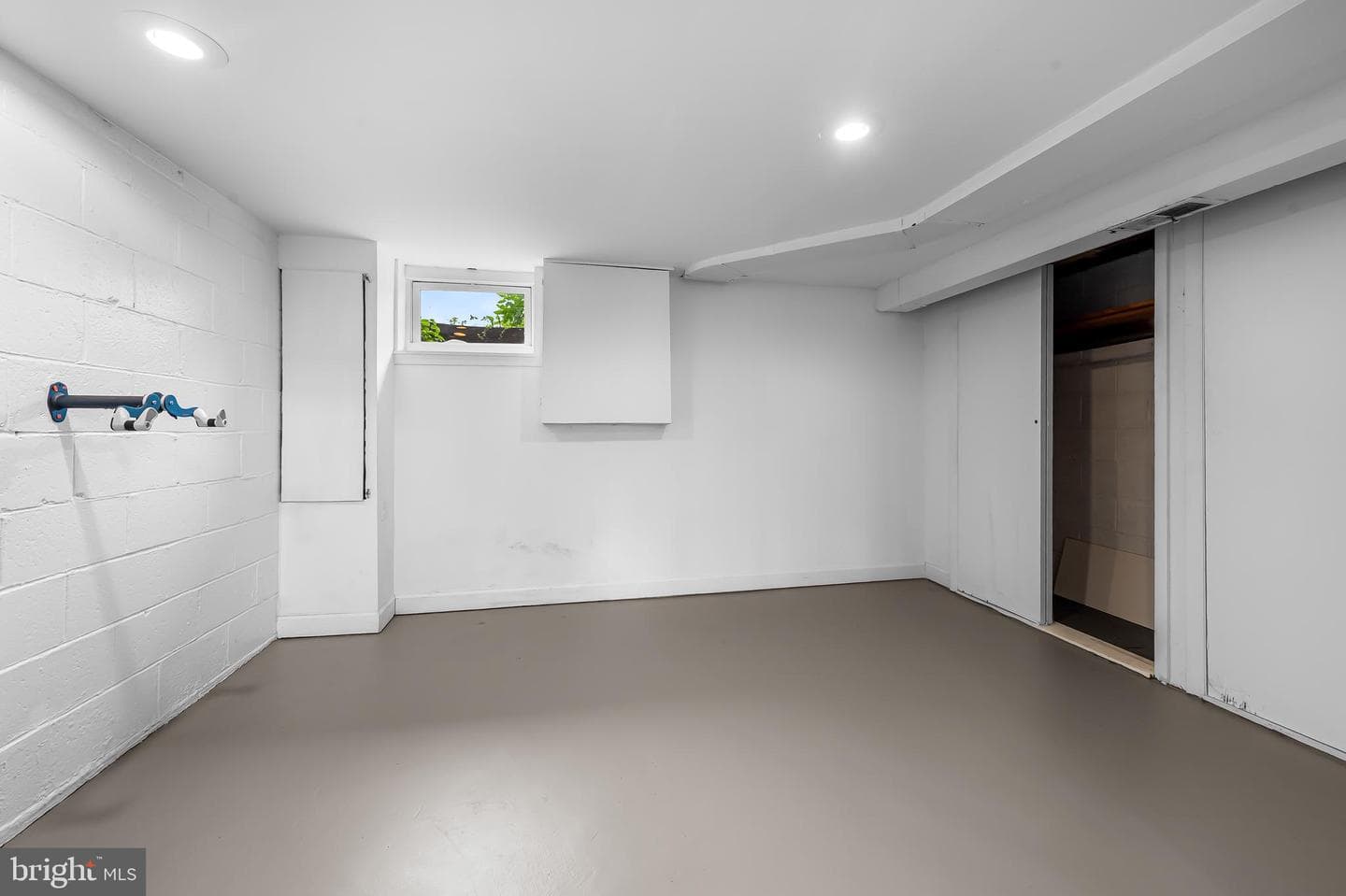 1413 Roland Heights Avenue photo 23