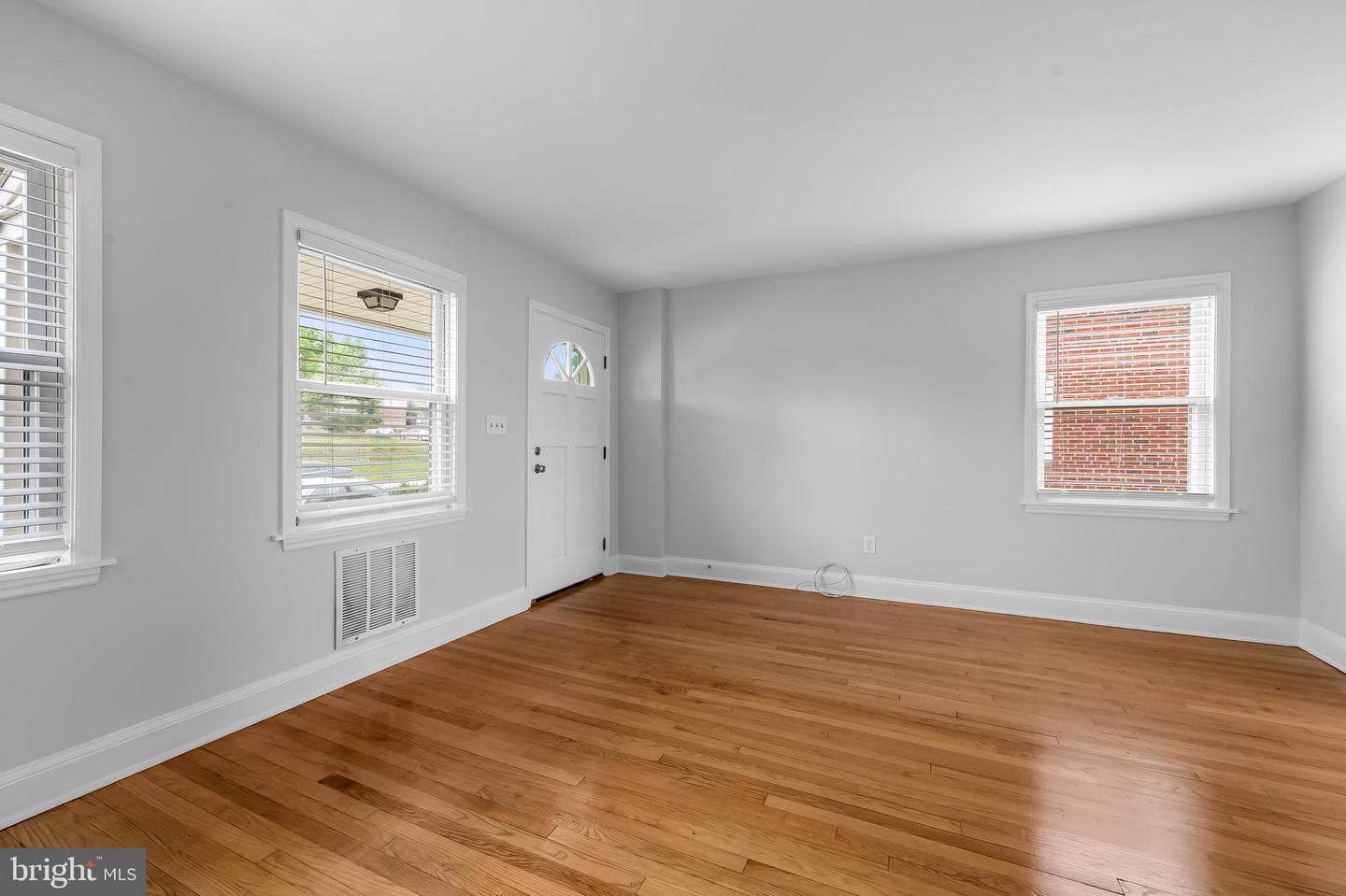 1413 Roland Heights Avenue photo 5