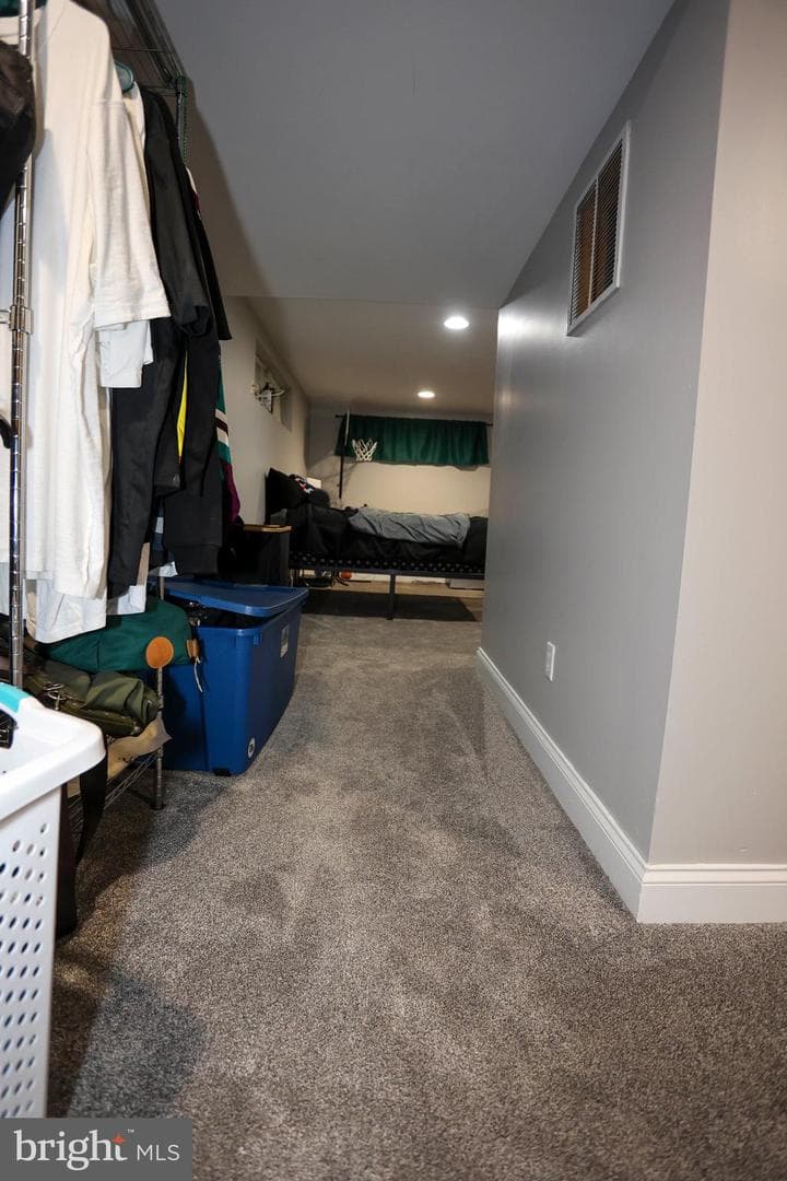 910 Dartmouth Road photo 37