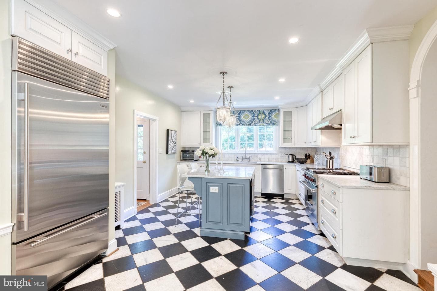114 Castlewood Road photo 15