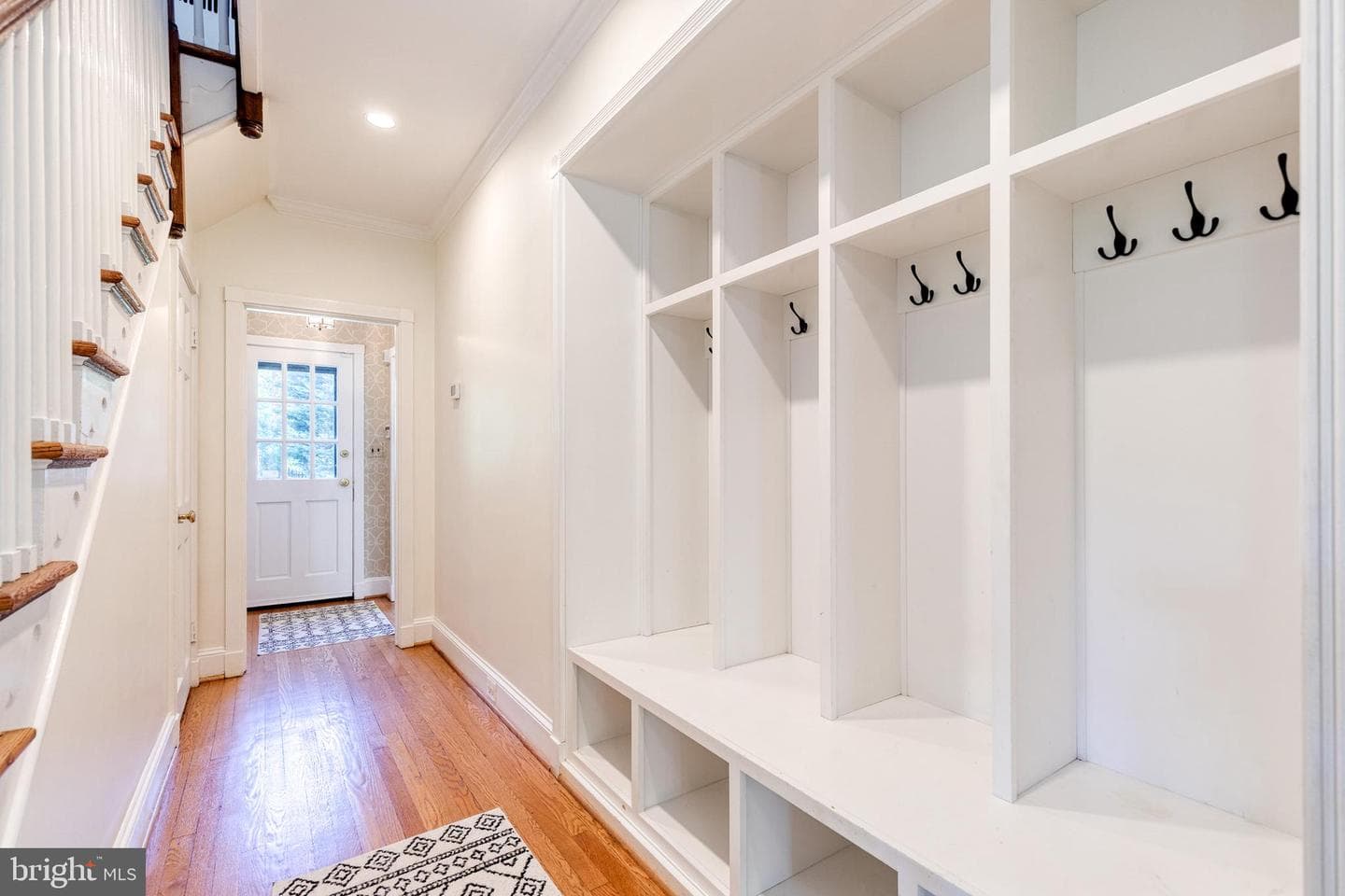 114 Castlewood Road photo 9