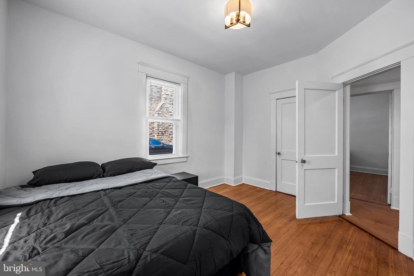 2505 Oakley Avenue photo 18