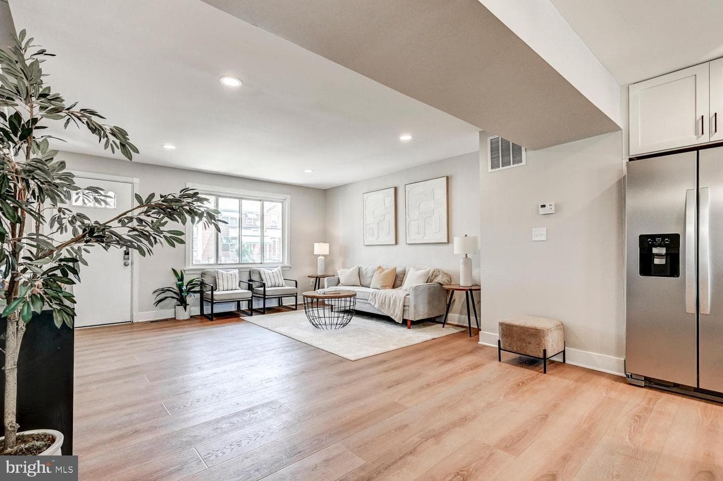 5434 Price Avenue photo 9