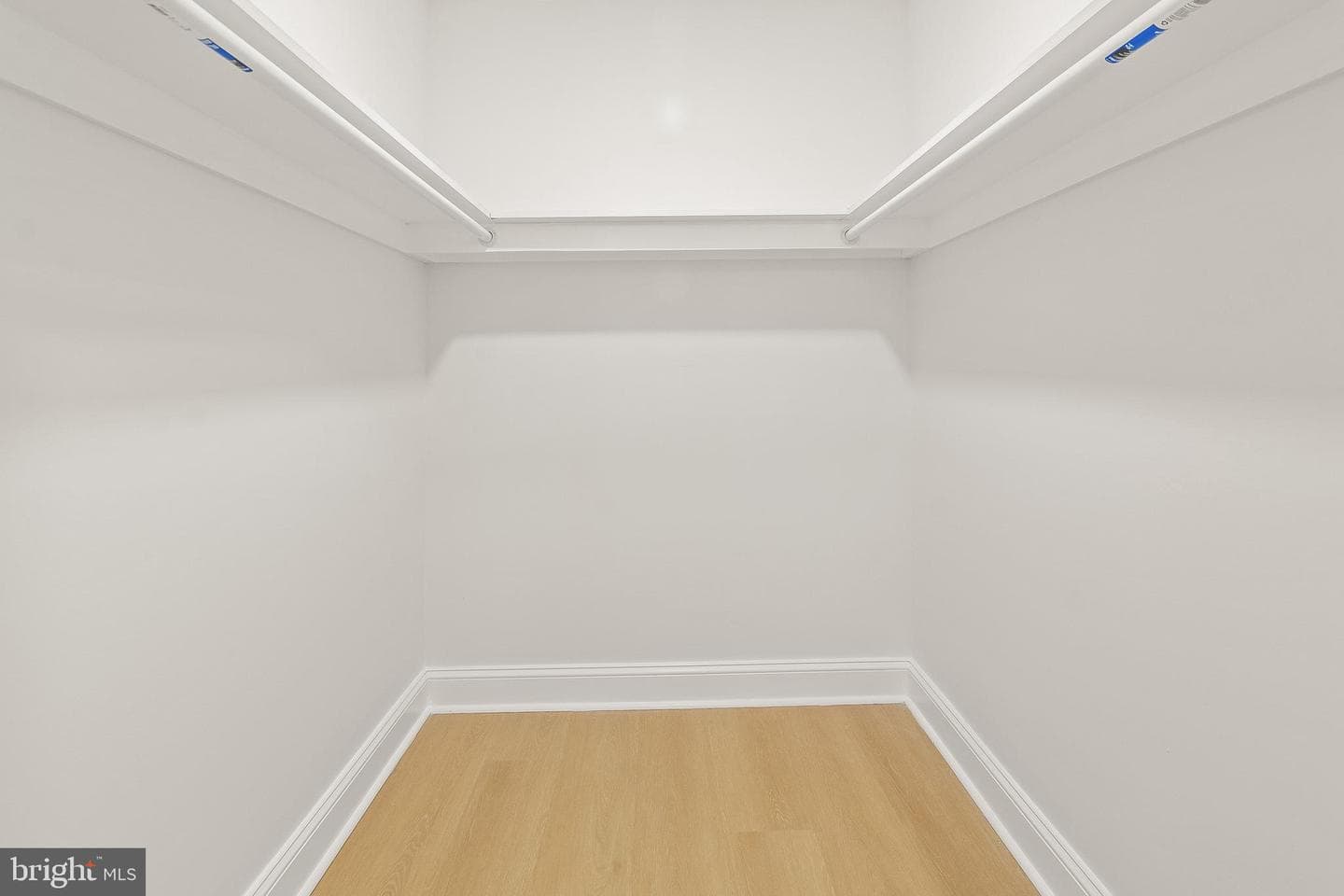 605 Woodbourne Avenue photo 32