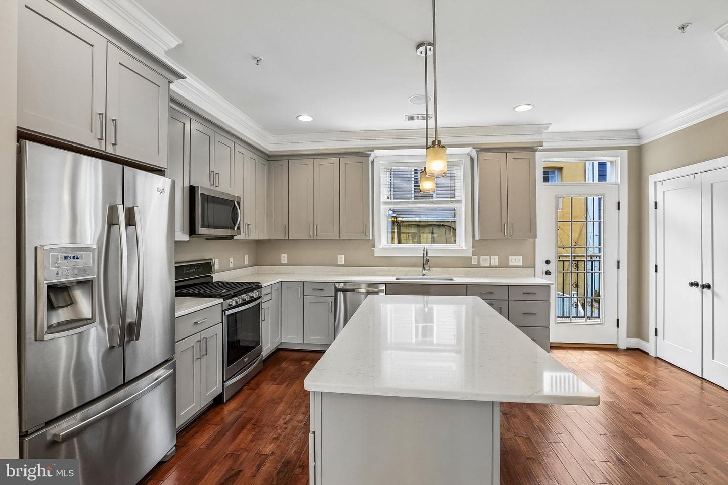 1003 S Belnord Avenue photo 10
