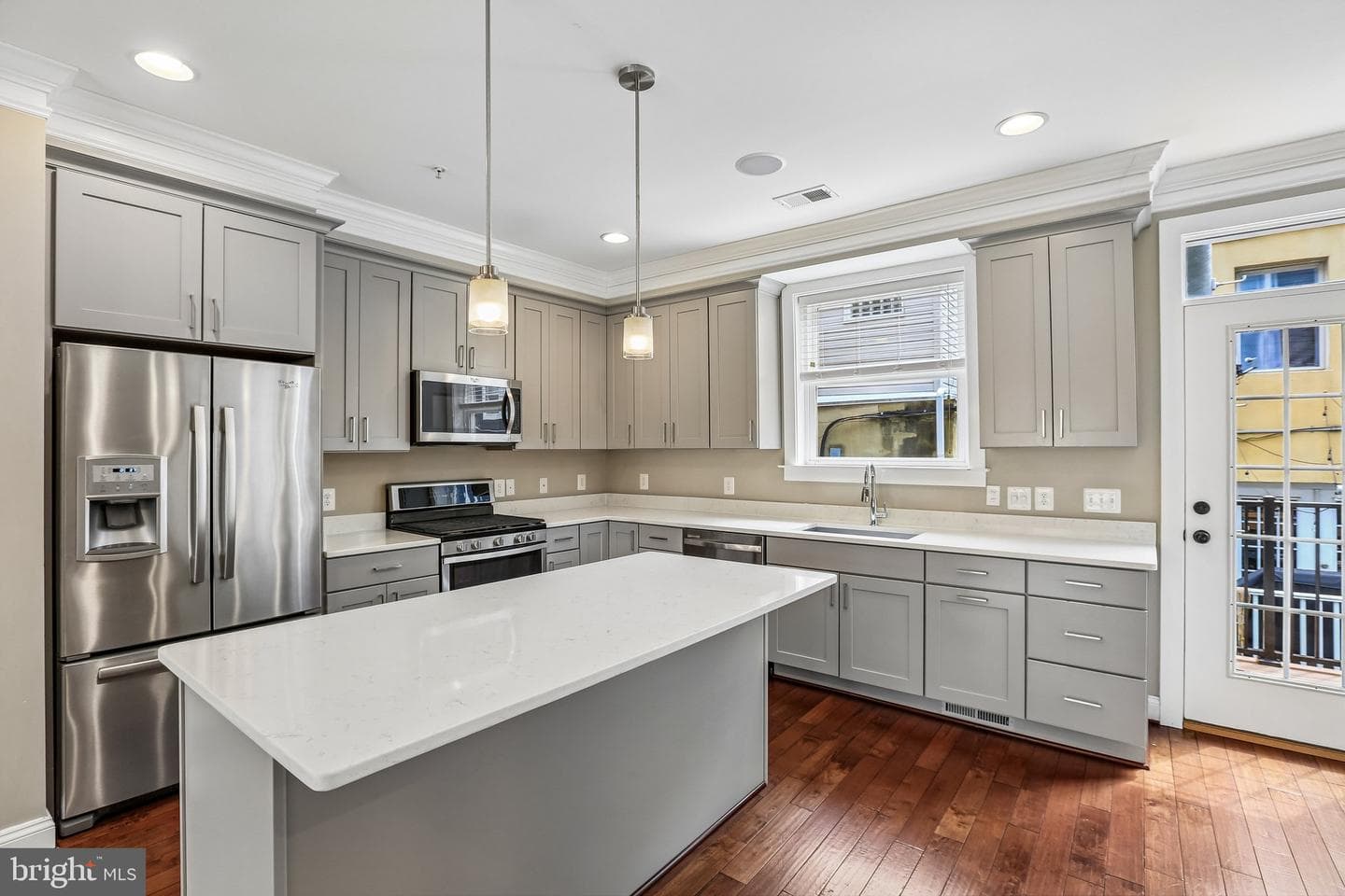 1003 S Belnord Avenue photo 11