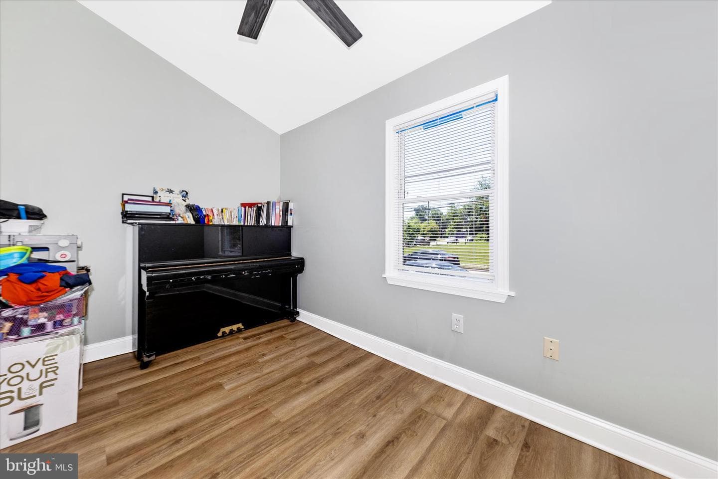3606 W Rogers Avenue photo 19