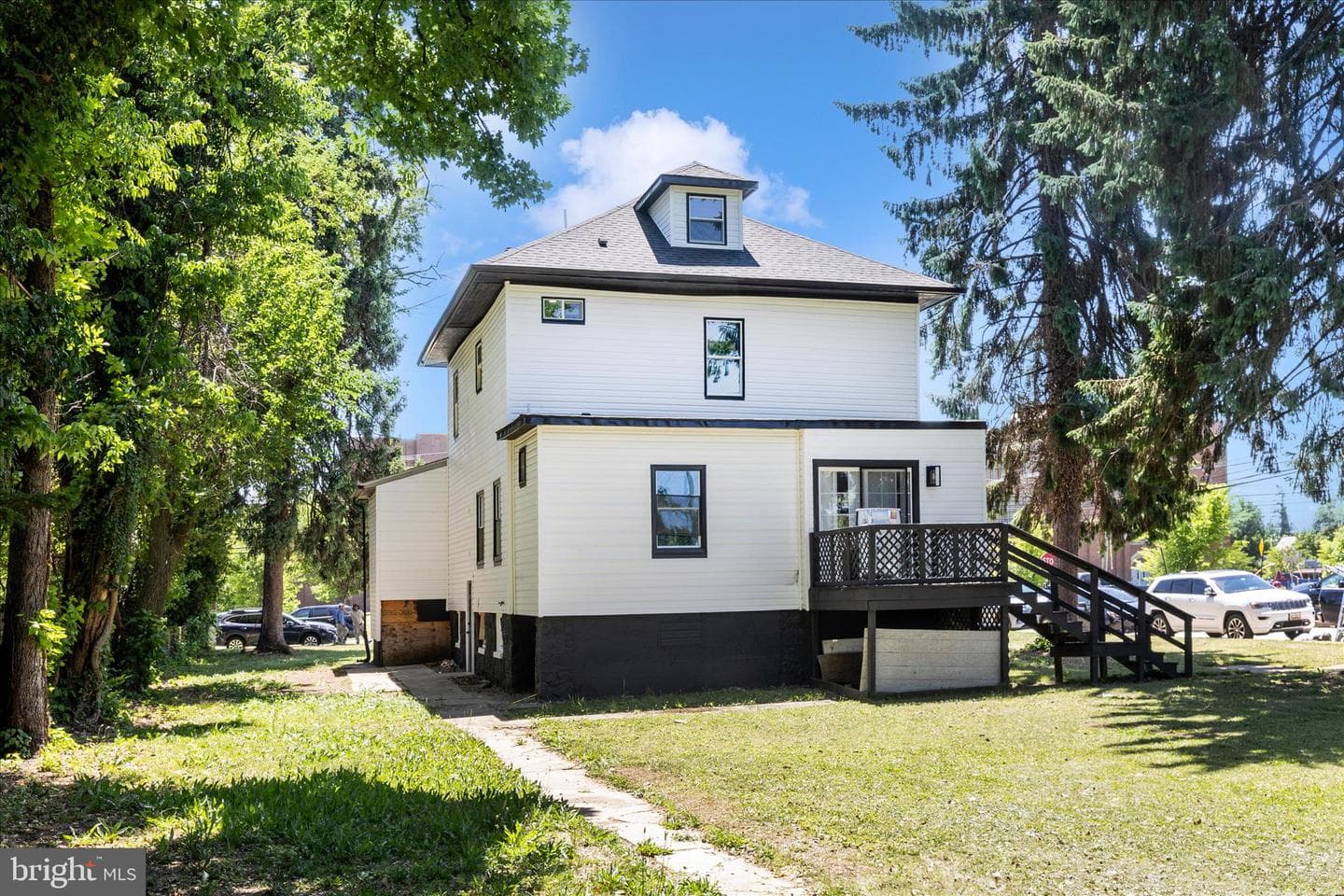 3606 W Rogers Avenue photo 45