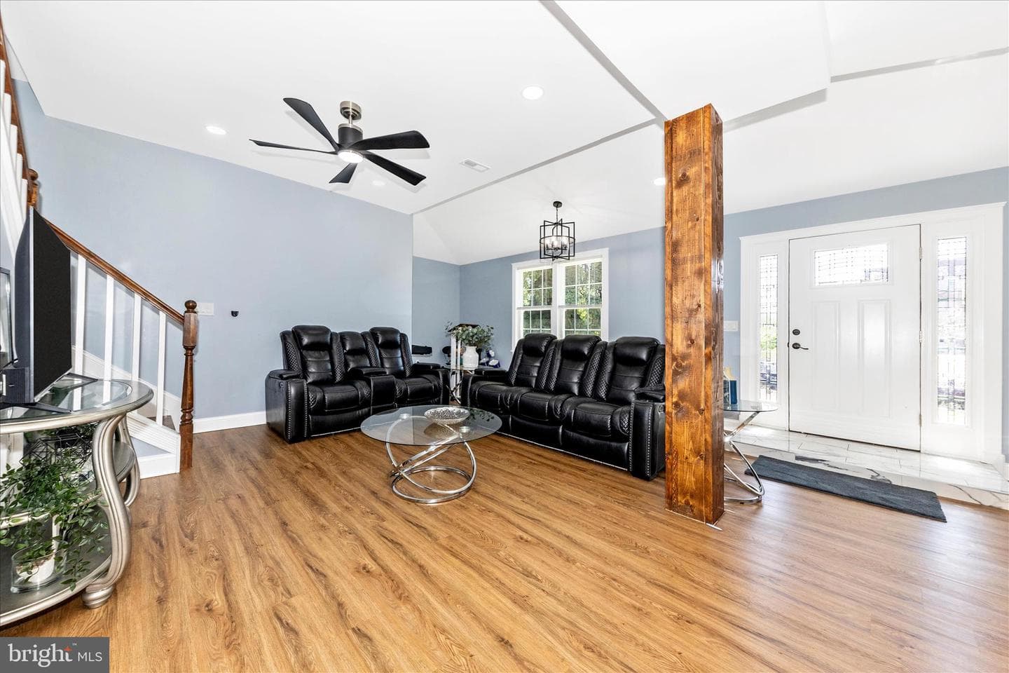 3606 W Rogers Avenue photo 5