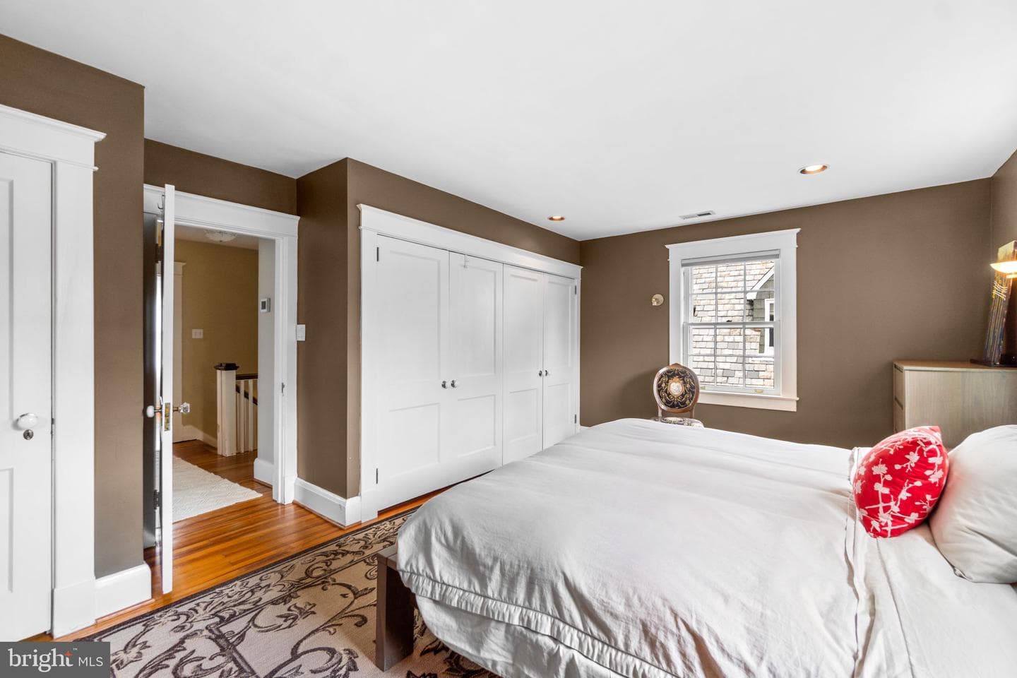 322 Saint Dunstans Road photo 18