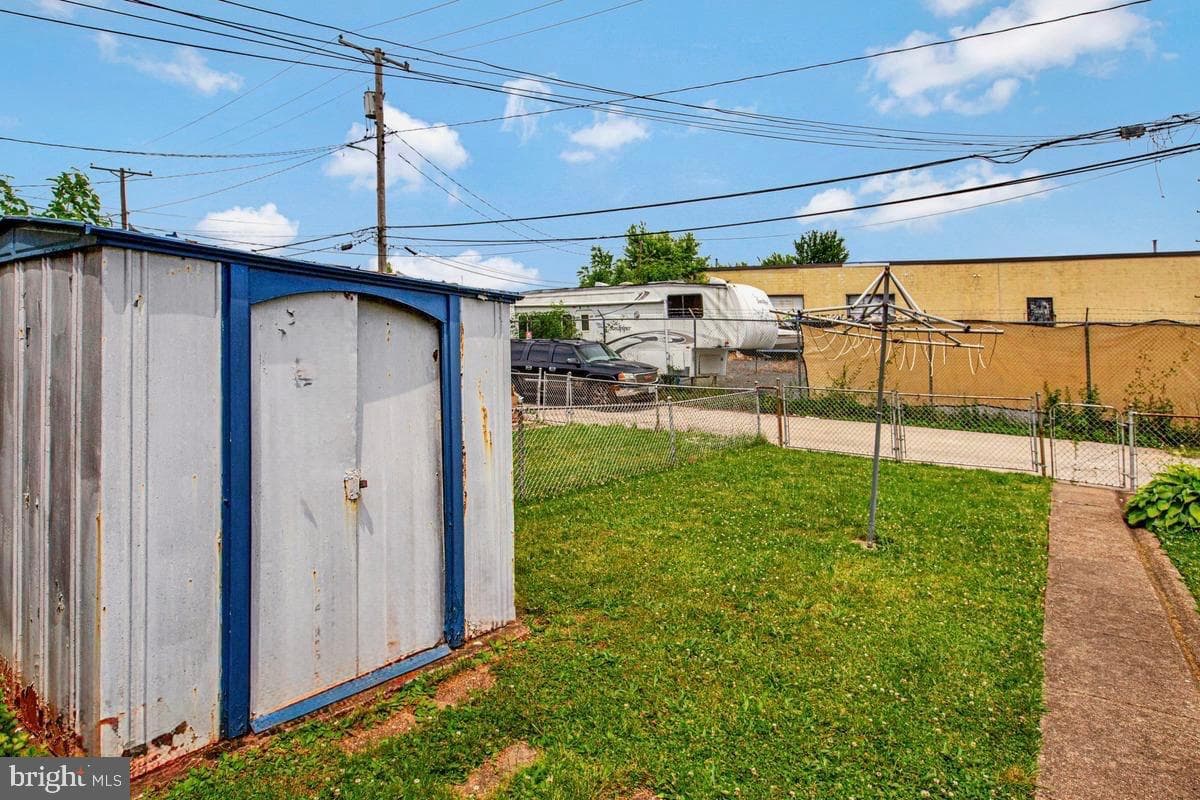 3040 E Federal Street photo 39