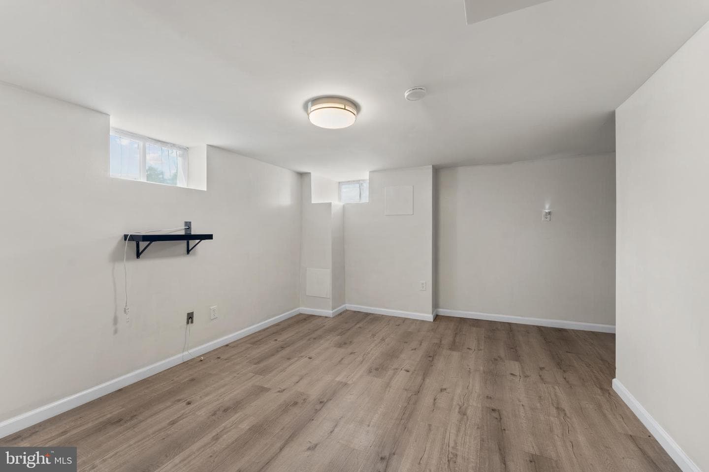 1040 Wedgewood Road photo 12