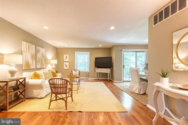 331 Homeland Southway #3b photo 4