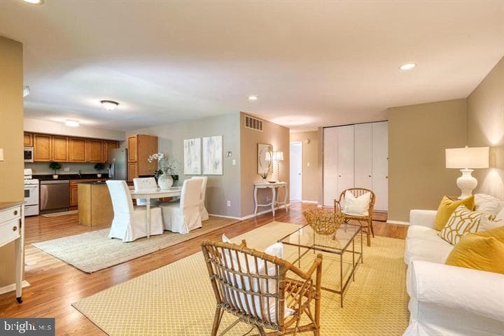331 Homeland Southway #3b photo 6