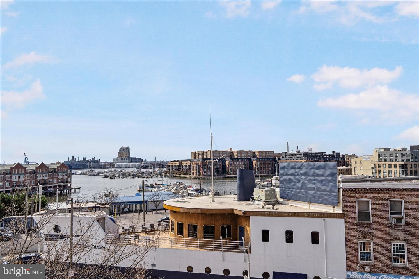 2125 Cambridge photo 53