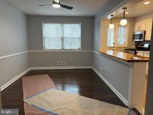 1107 Cooks Lane, Baltimore