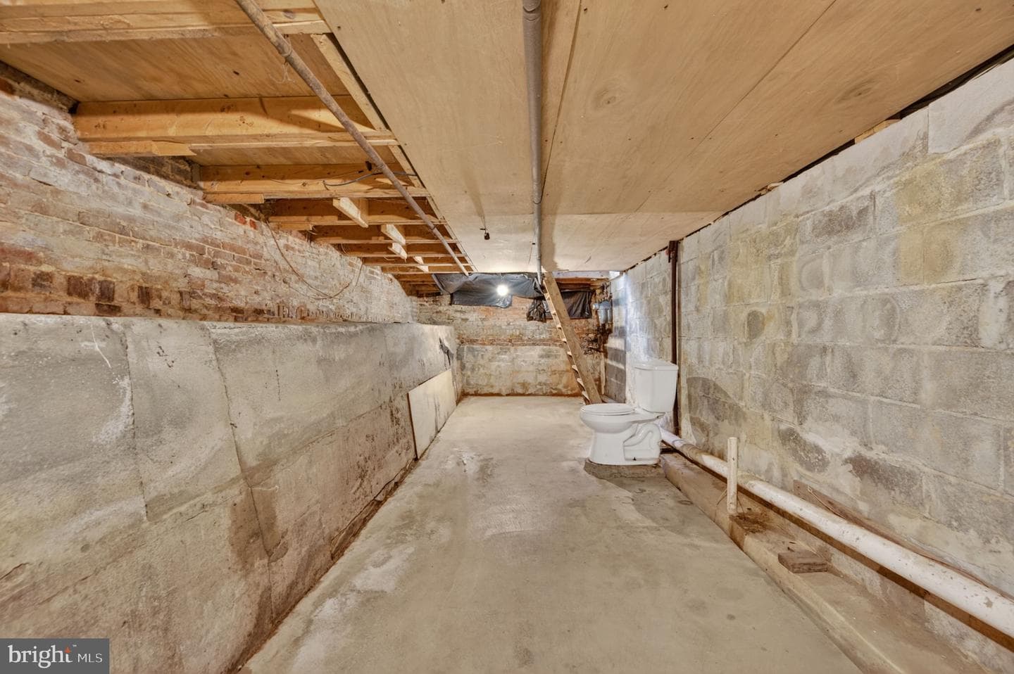 2516 Fait Avenue photo 35