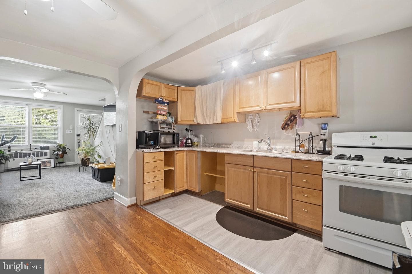 3644 Benson Avenue photo 10