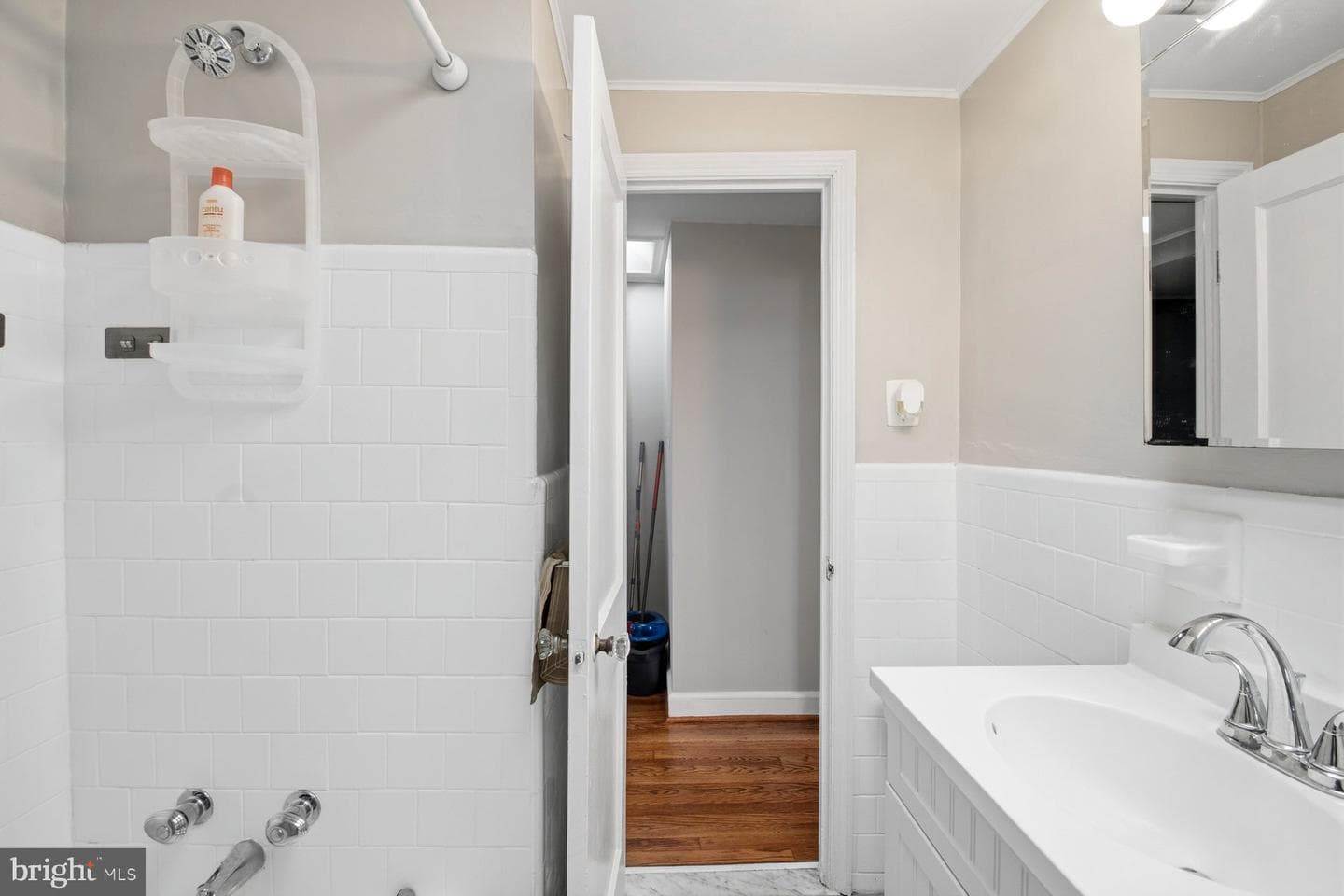 3644 Benson Avenue photo 19