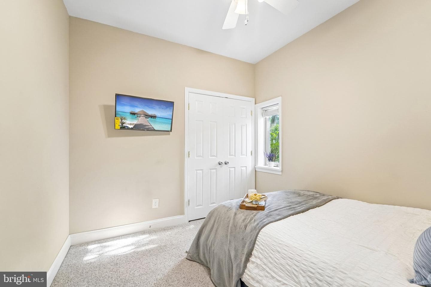 2506 E Fairmount Avenue photo 20