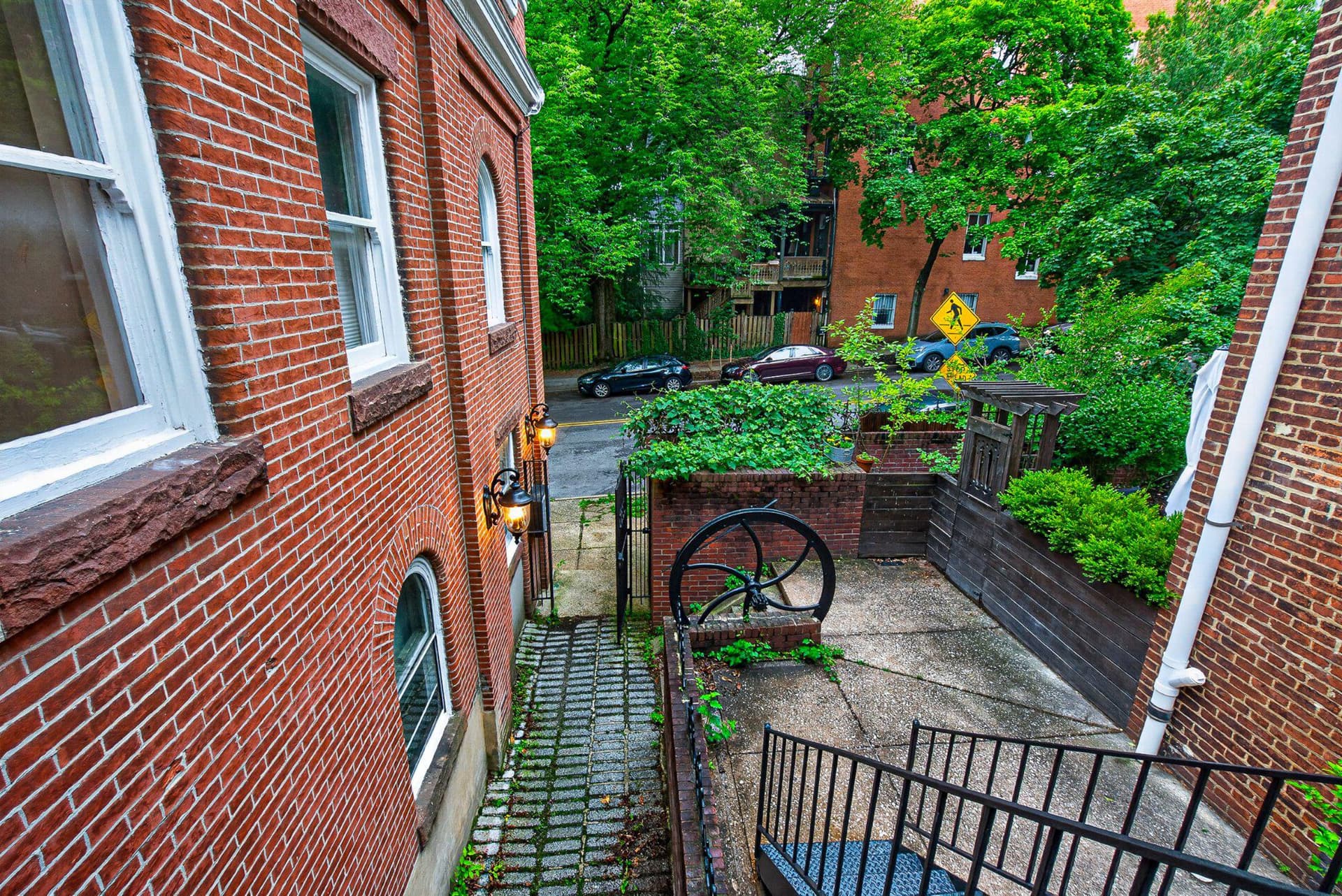 1227 Park Avenue #8 photo 2