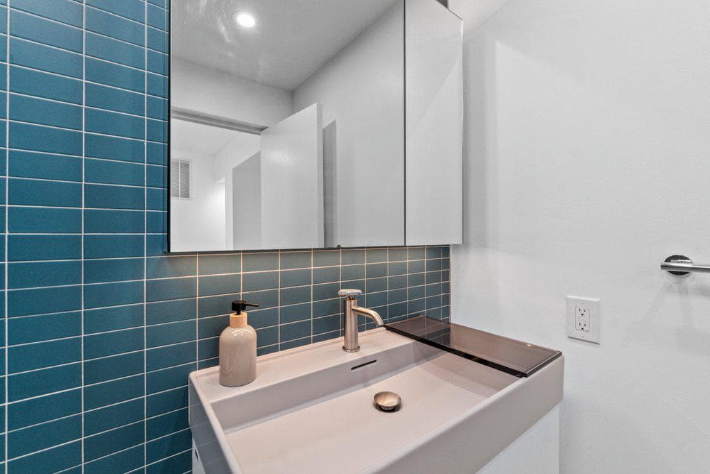 422 S Highland Avenue S photo 43