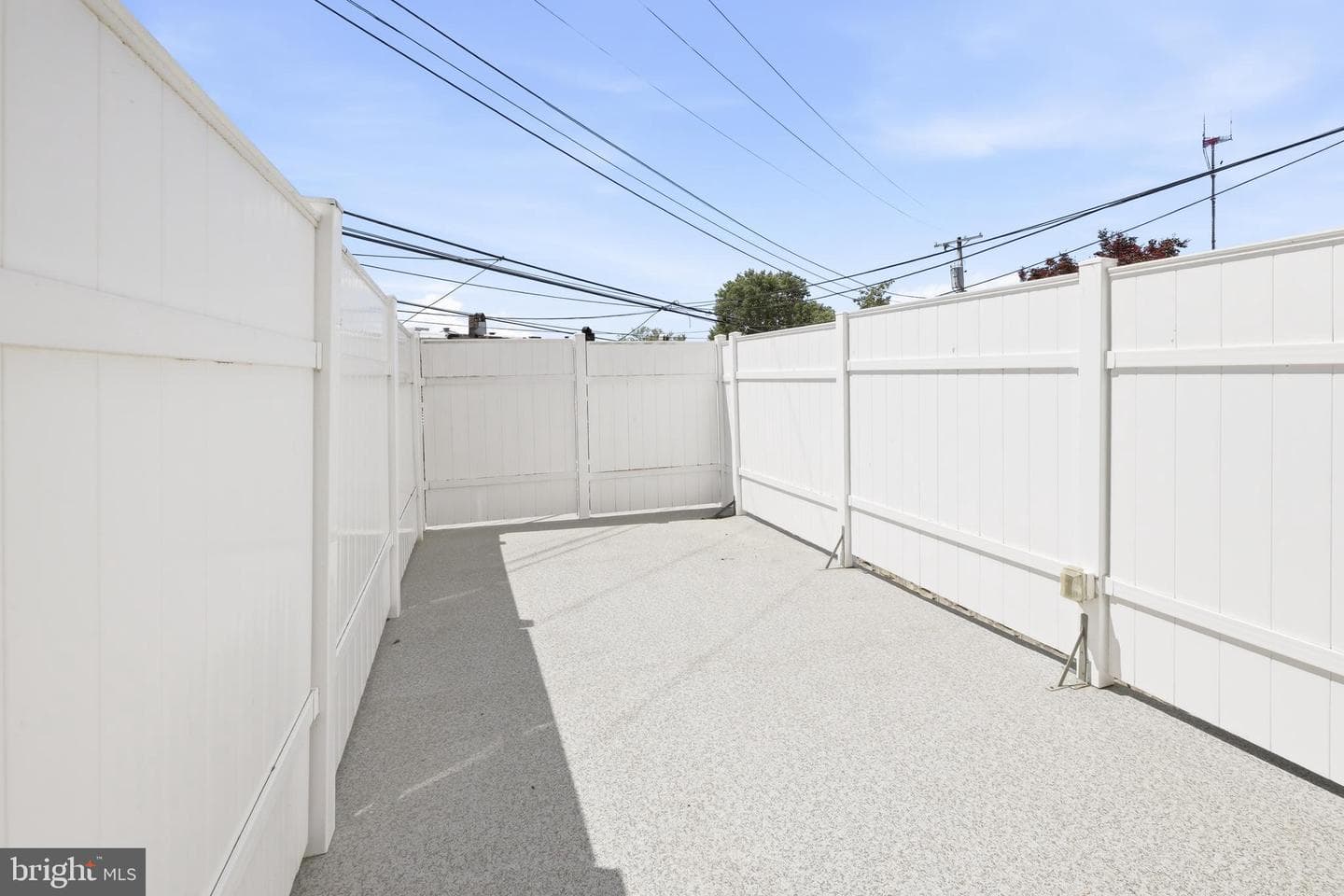 1303 Weldon Avenue photo 13
