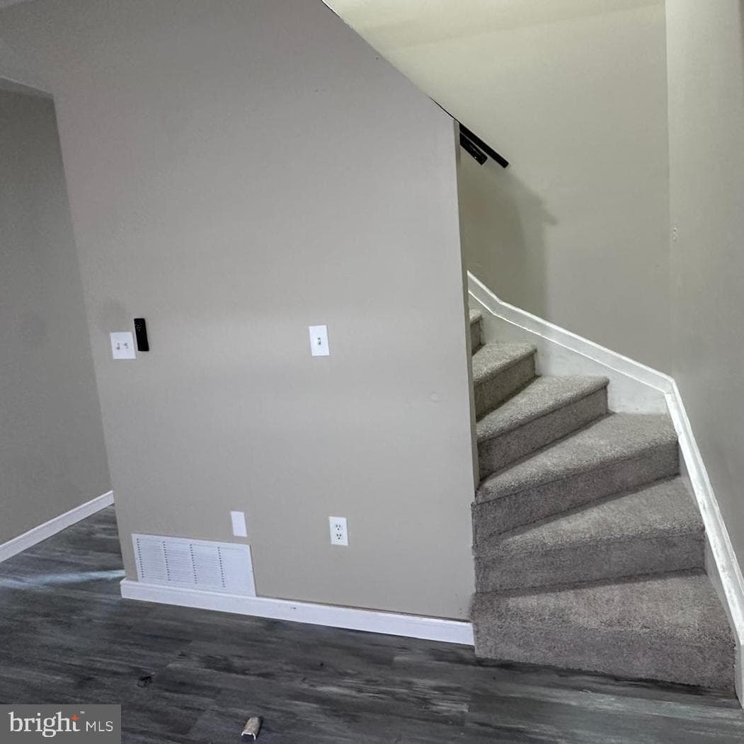 1202 E Lafayette Avenue photo 18