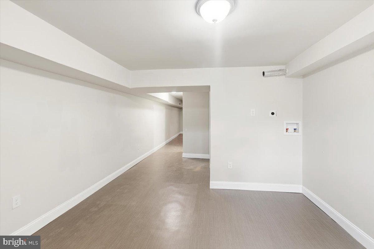2107 Dukeland Street photo 21
