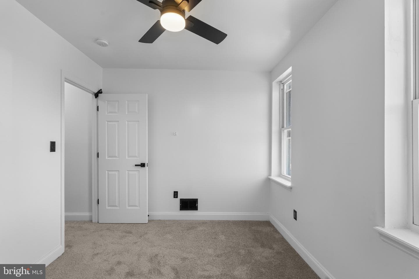 1838 Laurens St photo 16