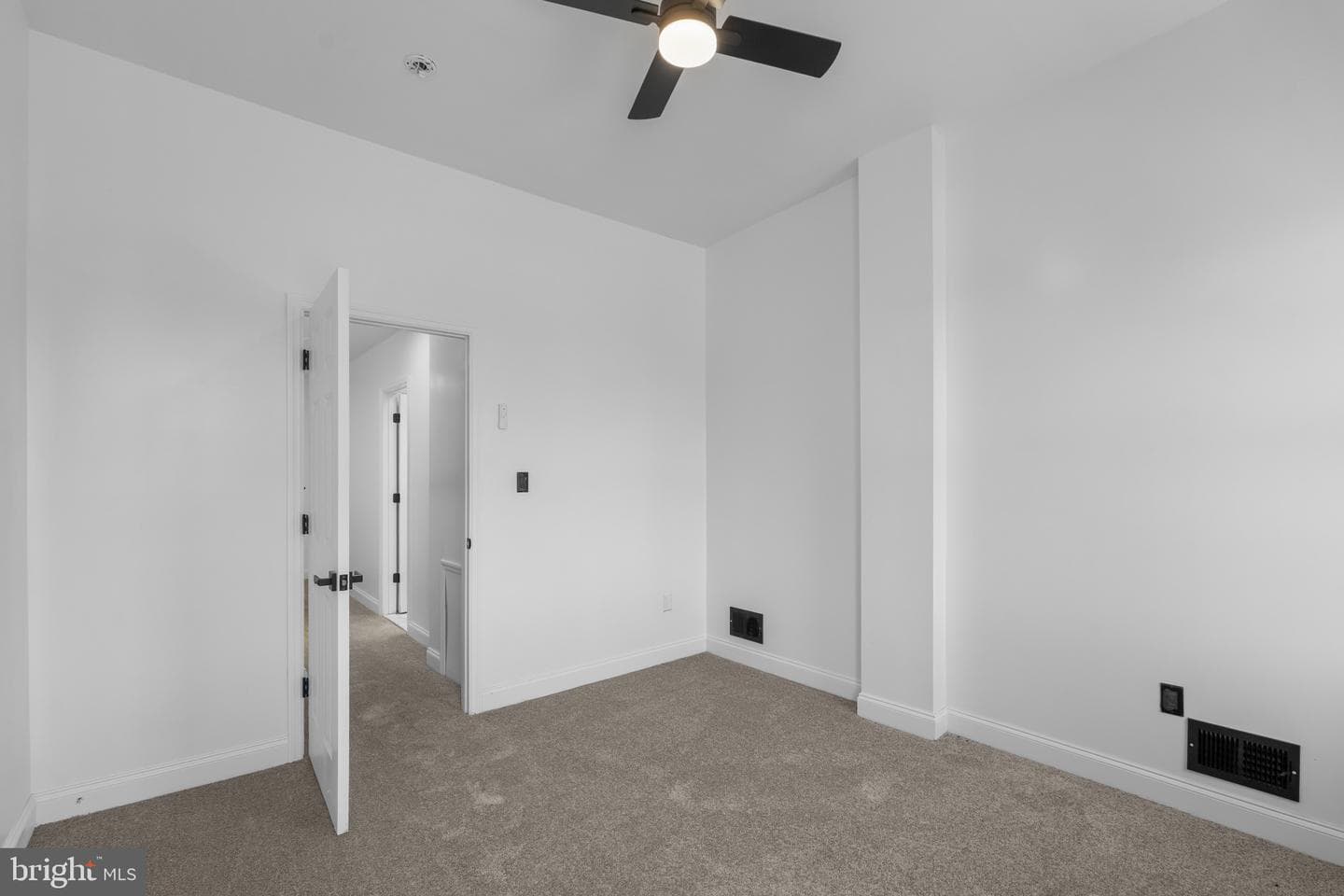 1838 Laurens St photo 19