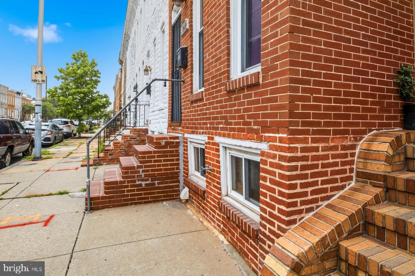 1202 W Cross Street photo 5