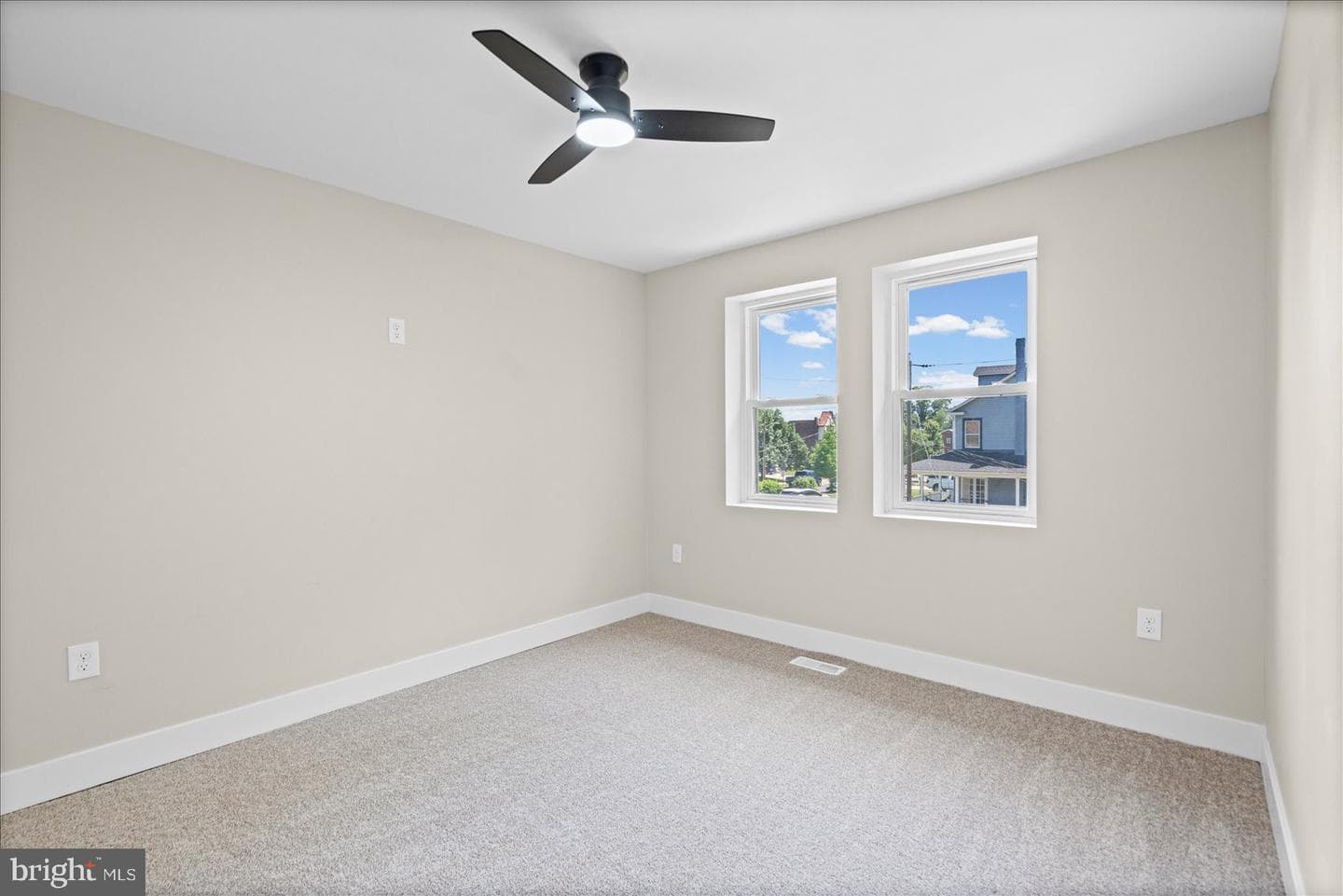 4203 Oakford Avenue photo 34