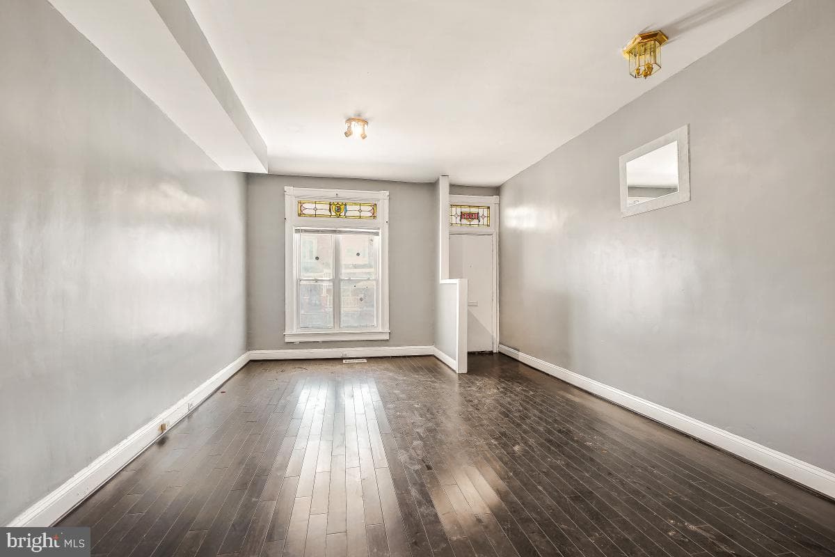 1636 N Bentalou Street photo 7