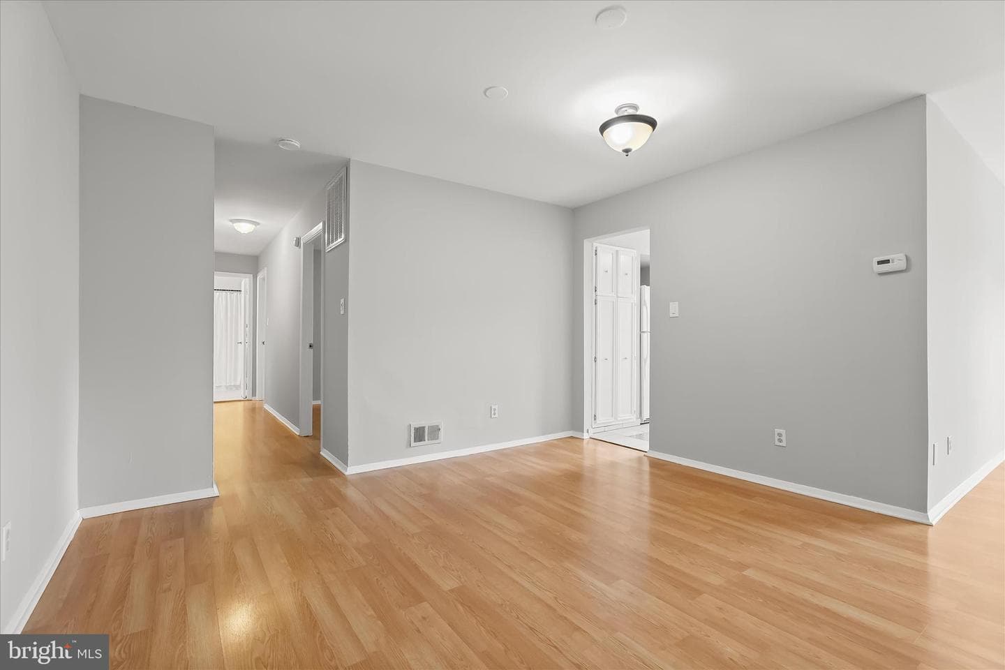 351 Homeland Southway #3d photo 7