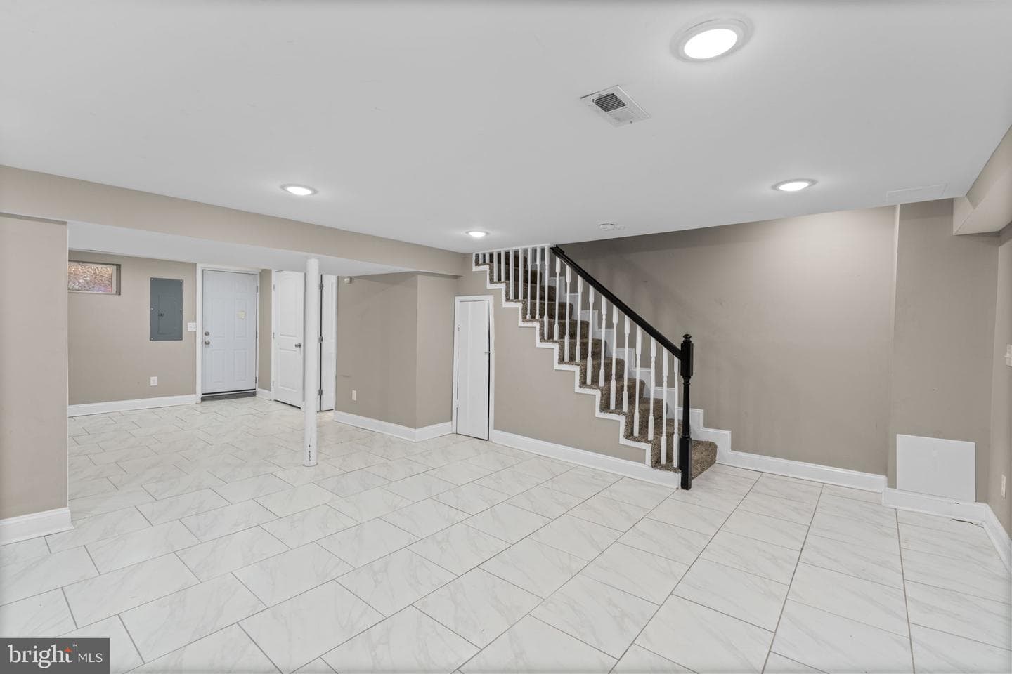 815 Reverdy Road photo 20