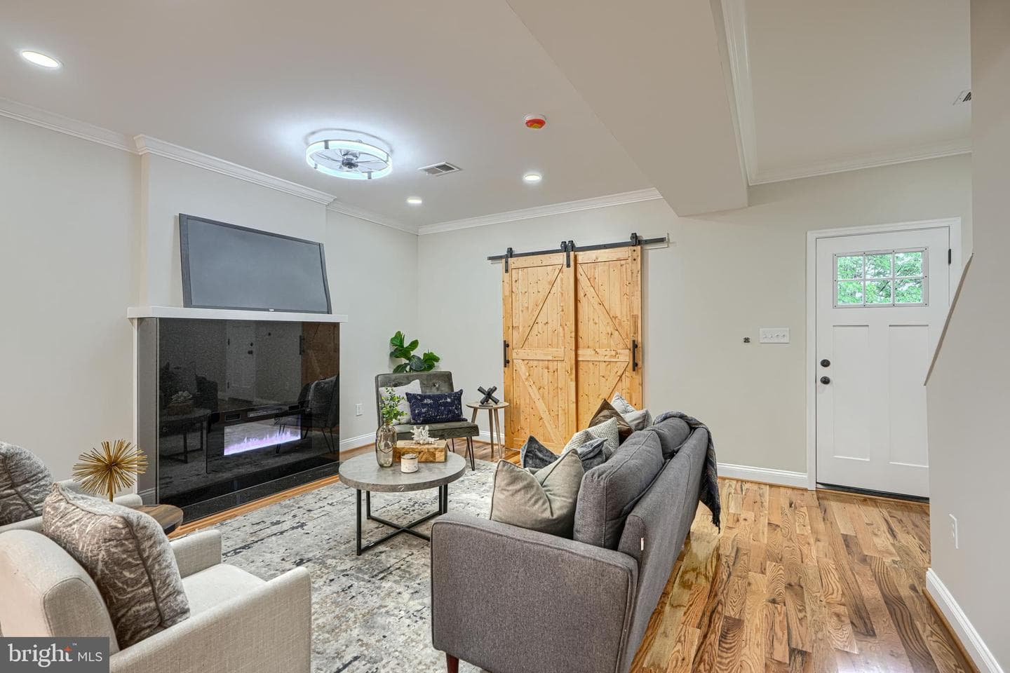 3502 Ellerslie Avenue photo 10
