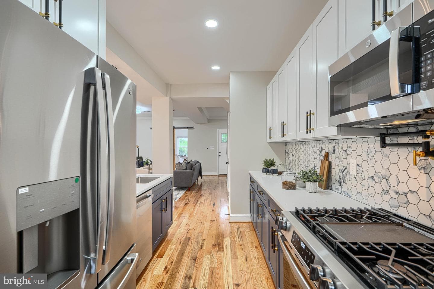 3502 Ellerslie Avenue photo 22