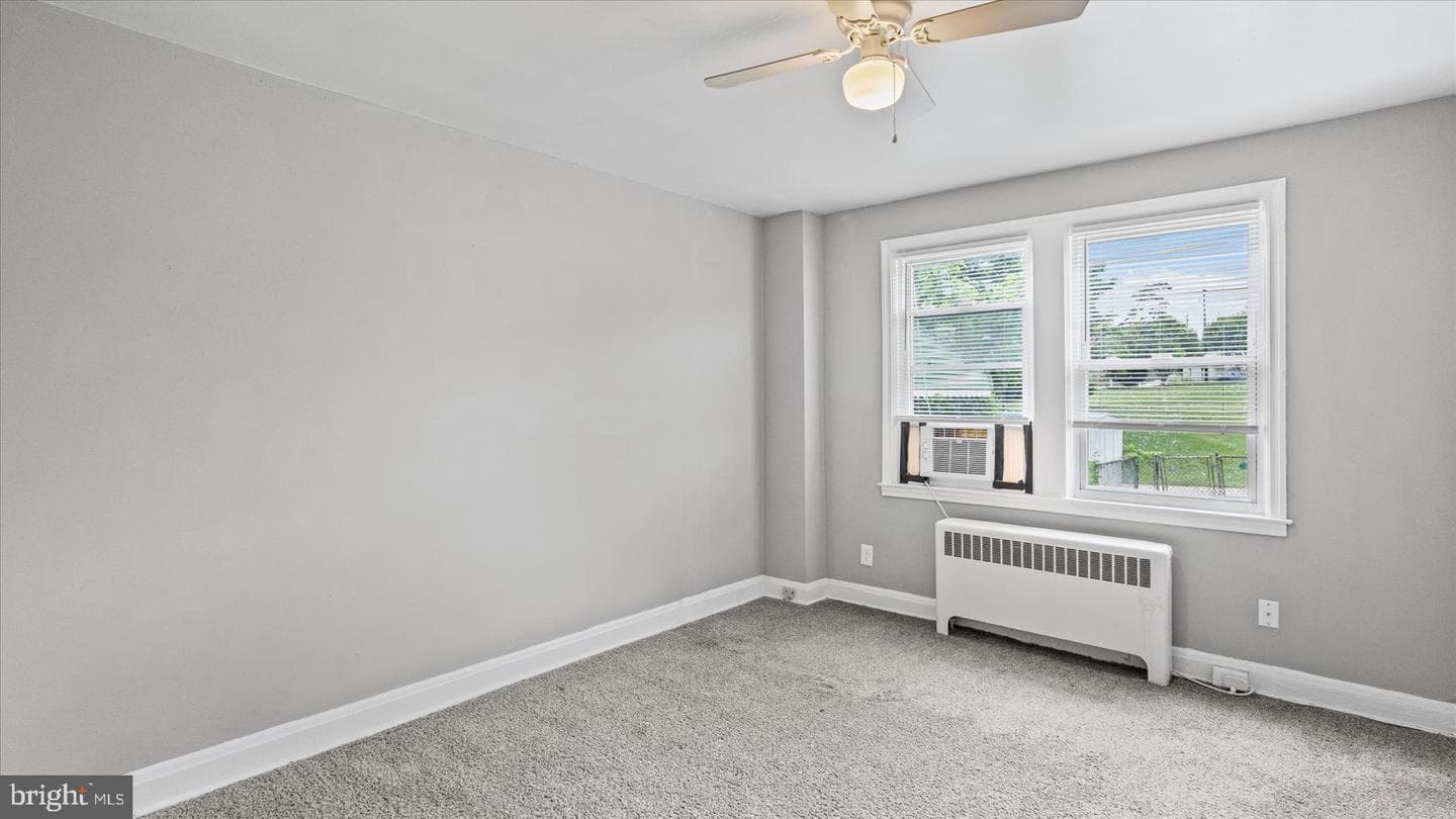 2905 E Federal Street photo 10