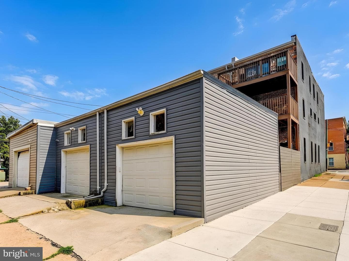 2100 E Fayette Street photo 40