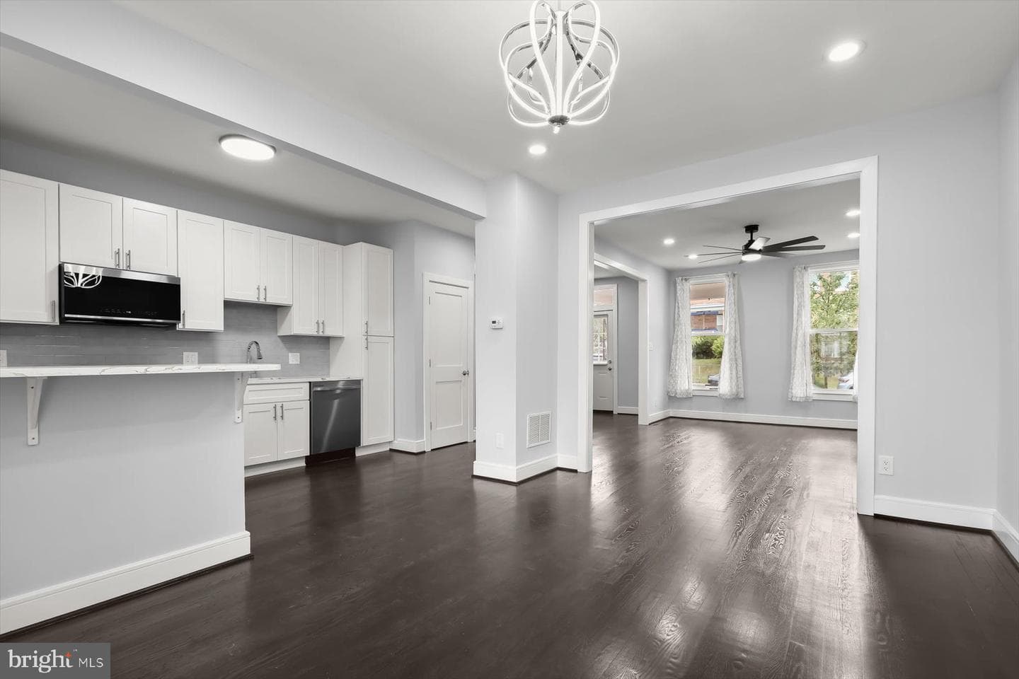 1728 E 32nd Street photo 17