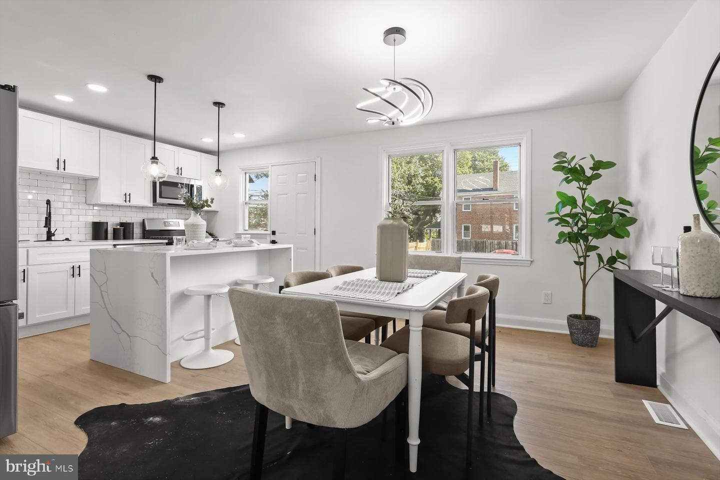 1302 Woodbourne Avenue photo 6