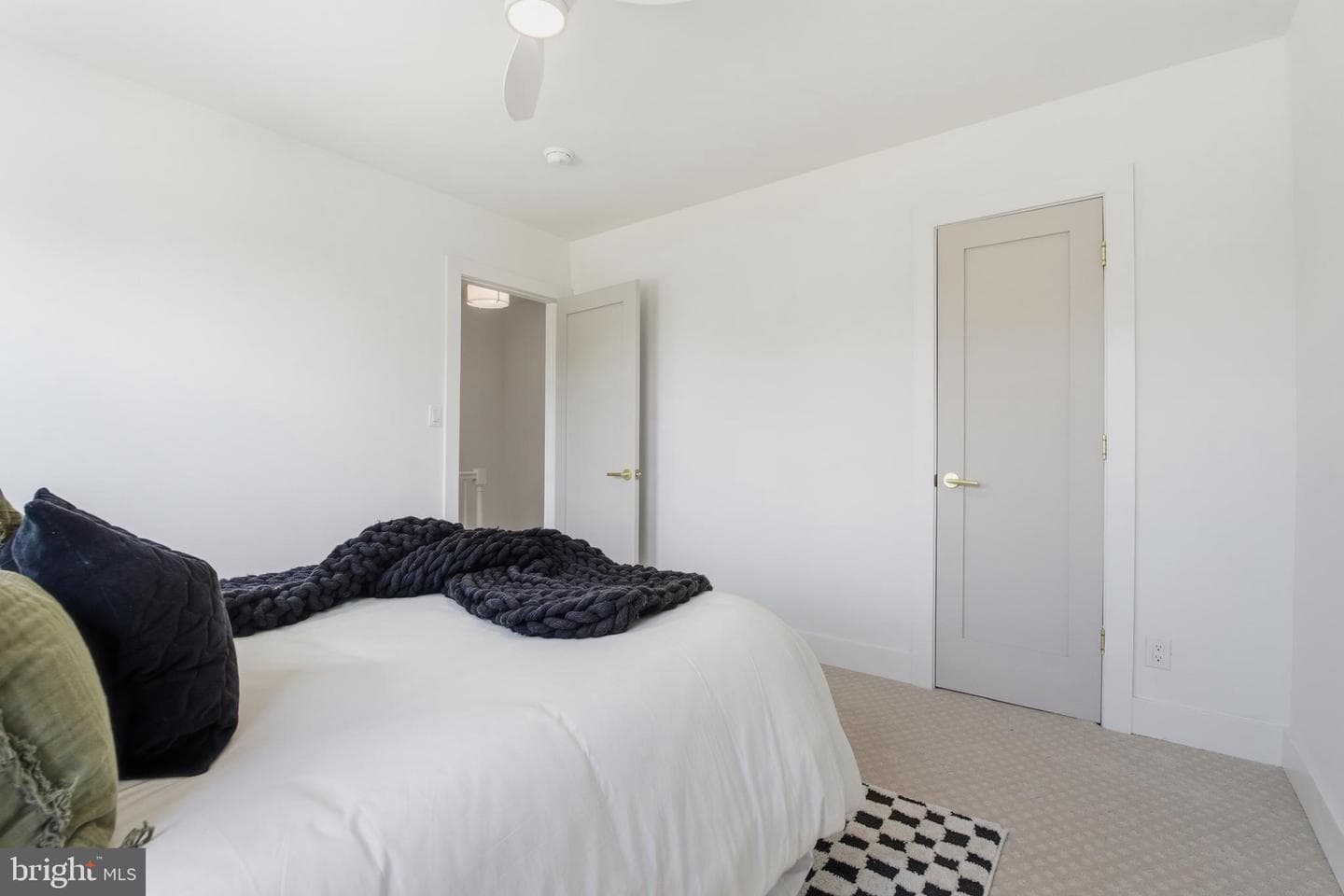 5905 Glenkirk Road photo 13