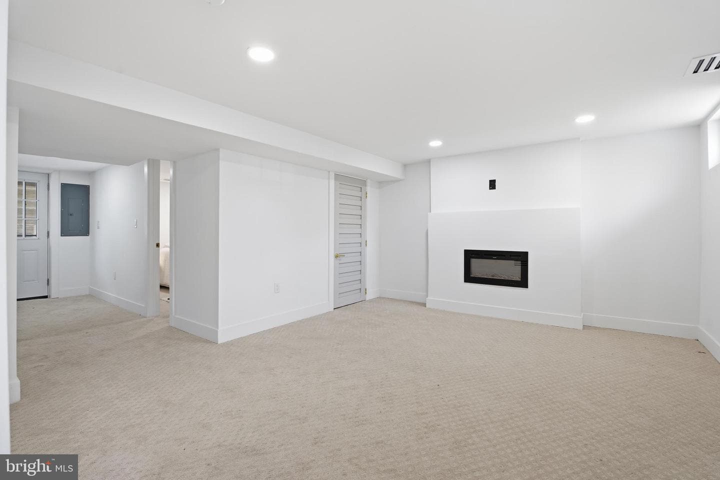 5905 Glenkirk Road photo 17