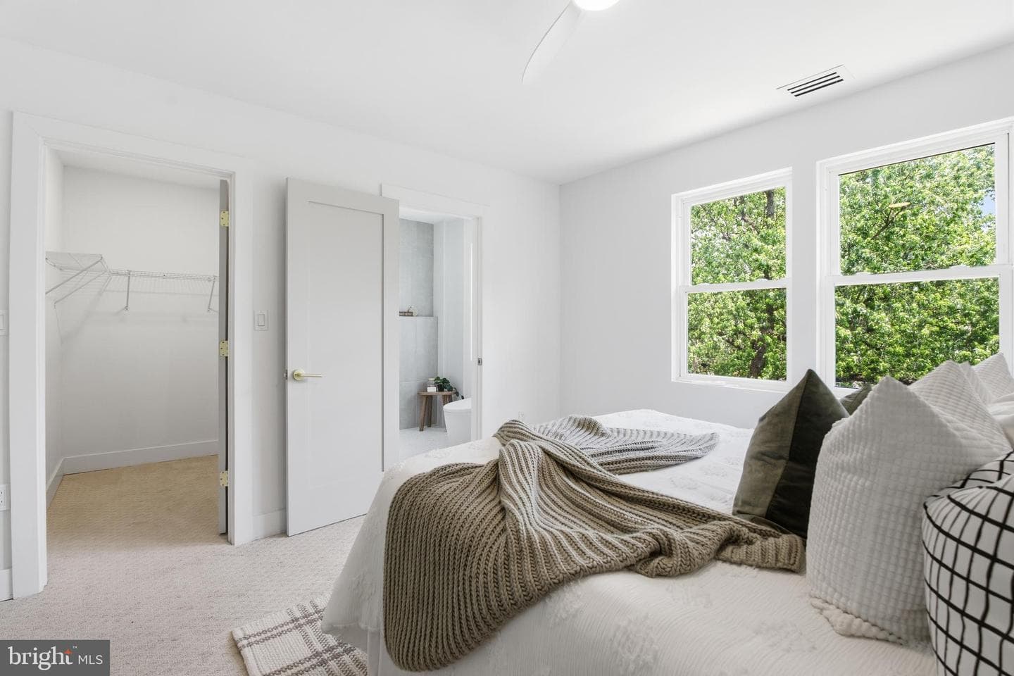 5905 Glenkirk Road photo 9